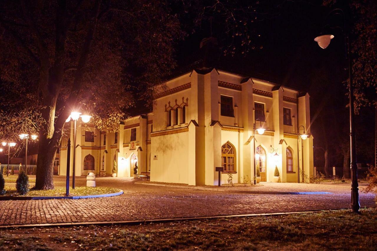 Centrum Obslugi Turysty Kordegarda Raczki  Экстерьер фото